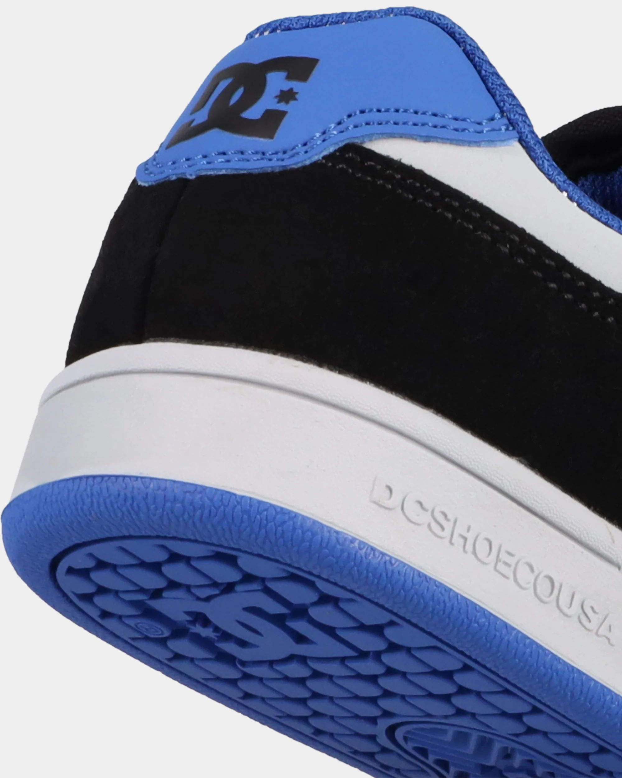 Boys 4-16 Manteca 4 V Skate Shoes - Image 9
